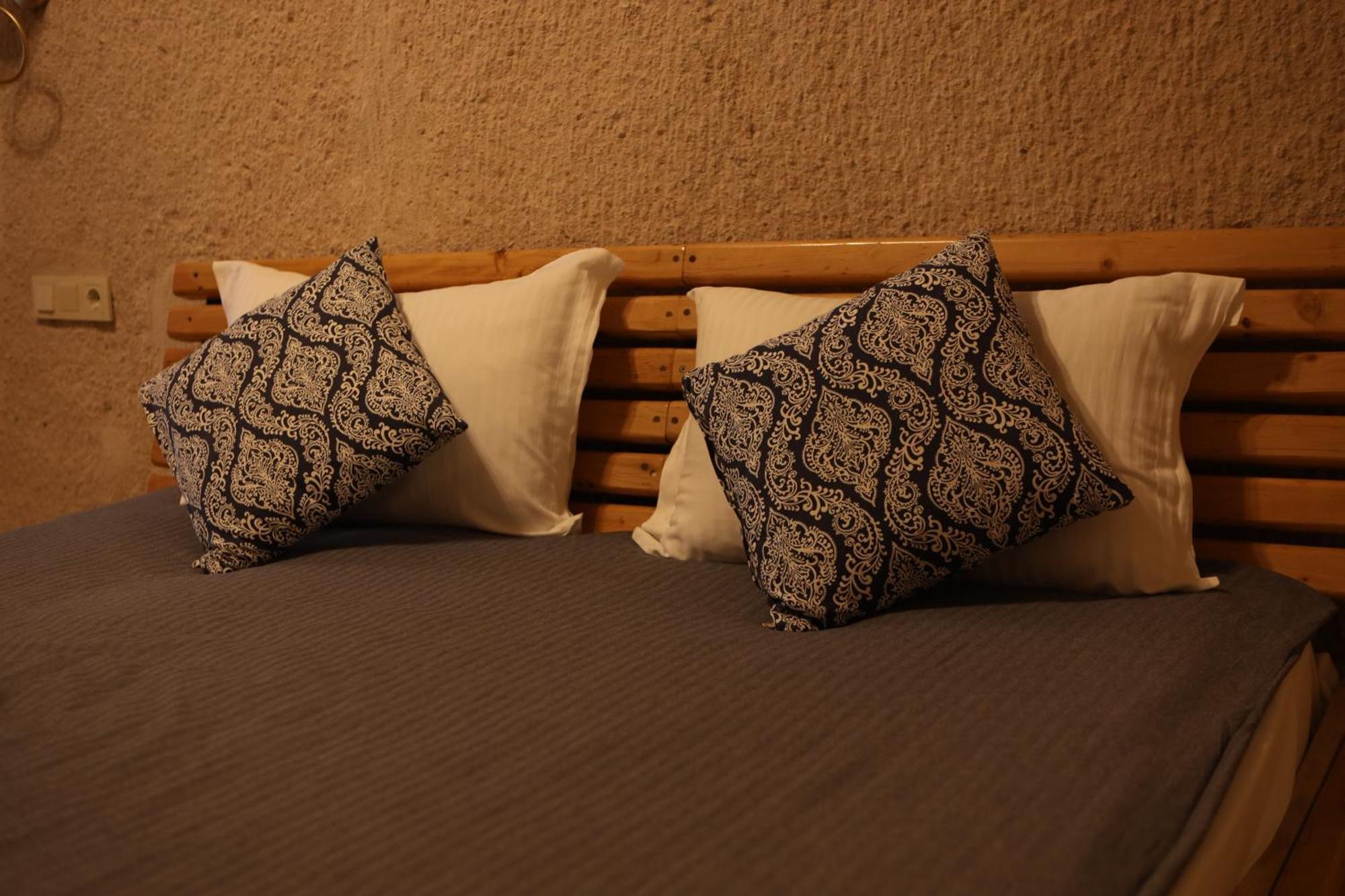 Pinhan Cave Suites Учгісар Екстер'єр фото