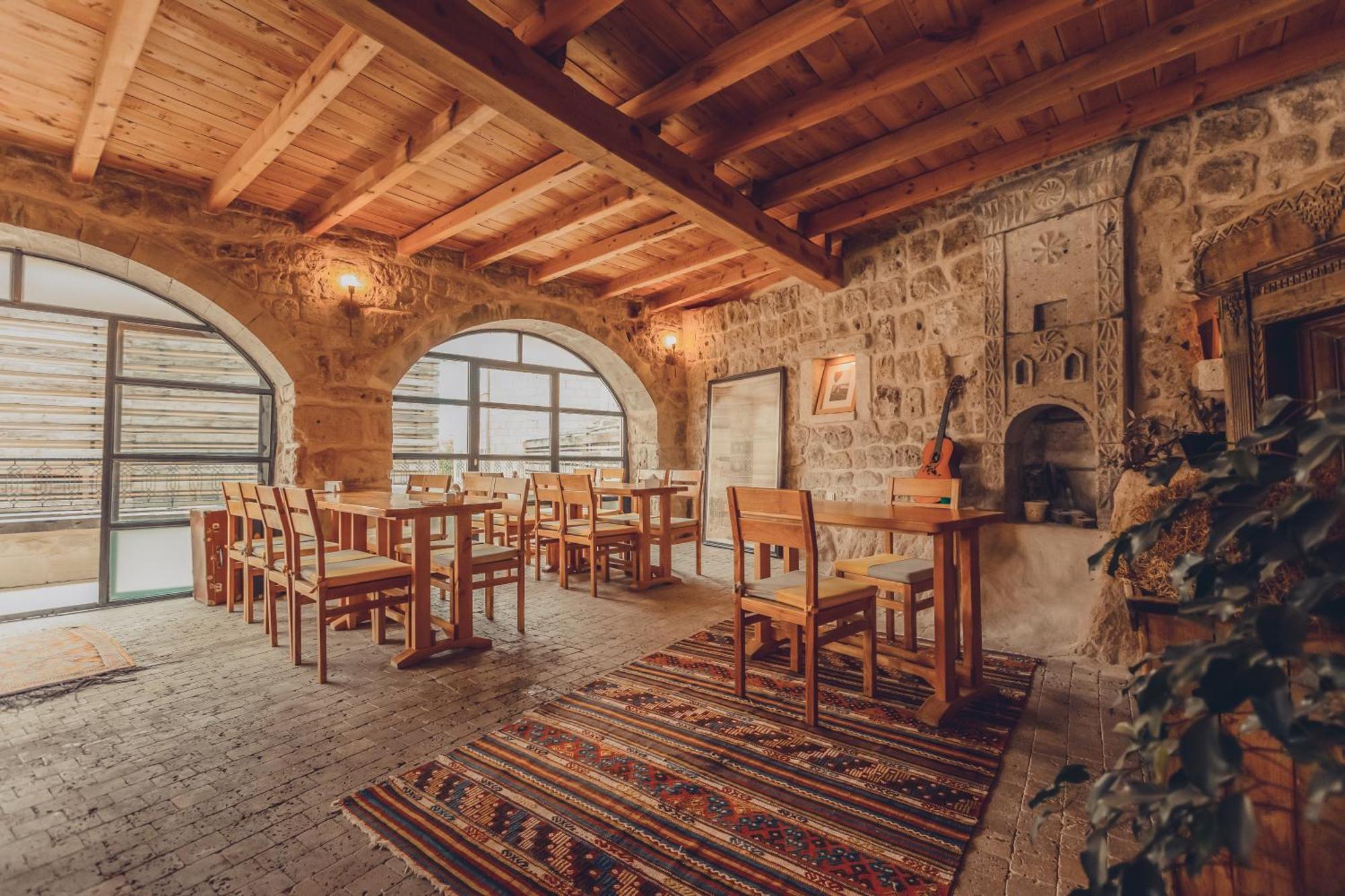 Pinhan Cave Suites Учгісар Екстер'єр фото