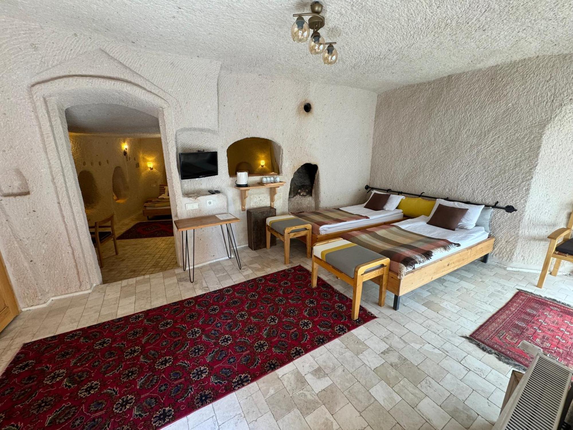 Pinhan Cave Suites Учгісар Екстер'єр фото